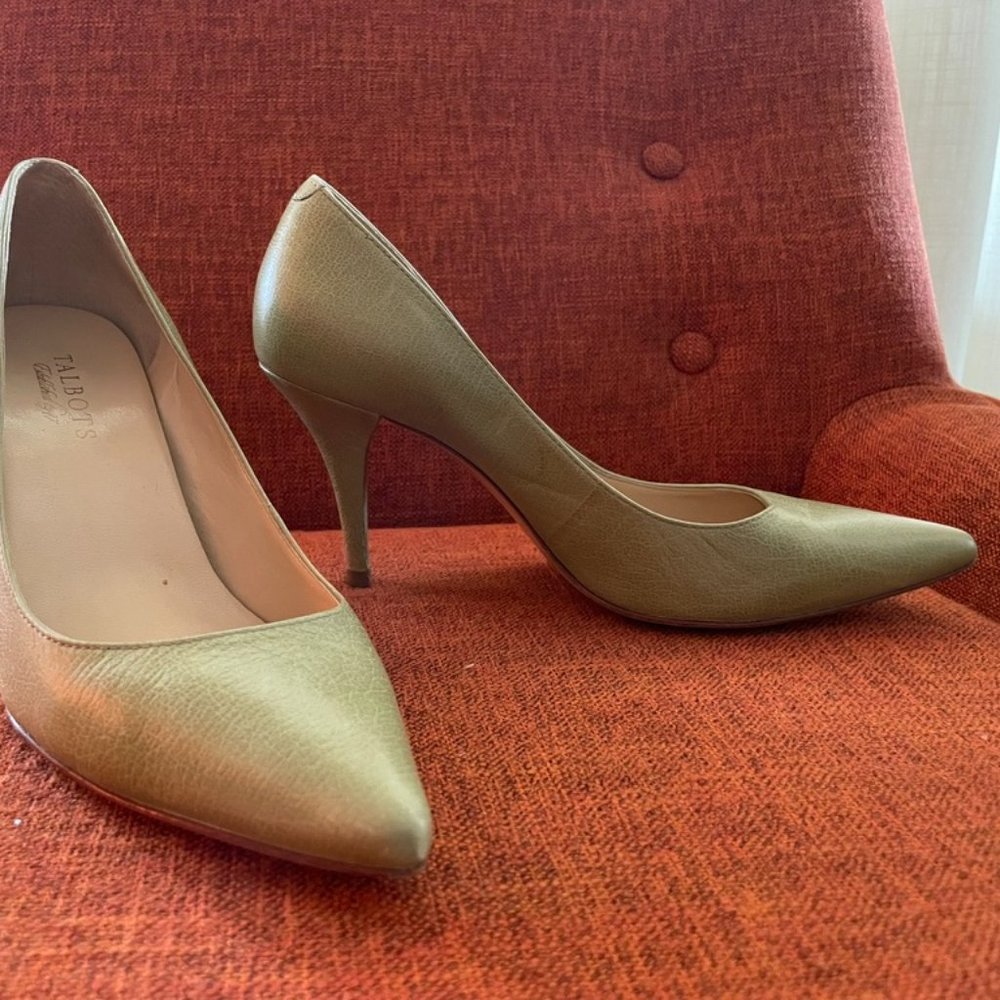 Talbots Cactus Green Pointy Heels - Size 6.5 - Picture 4 of 10